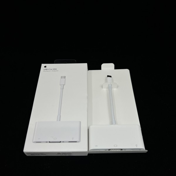 USB-C to VGA Multiport Adapter